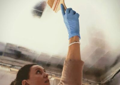 Pose de feuille d’aluminium, finition patinée