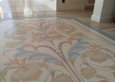 Tapis ornementale peint